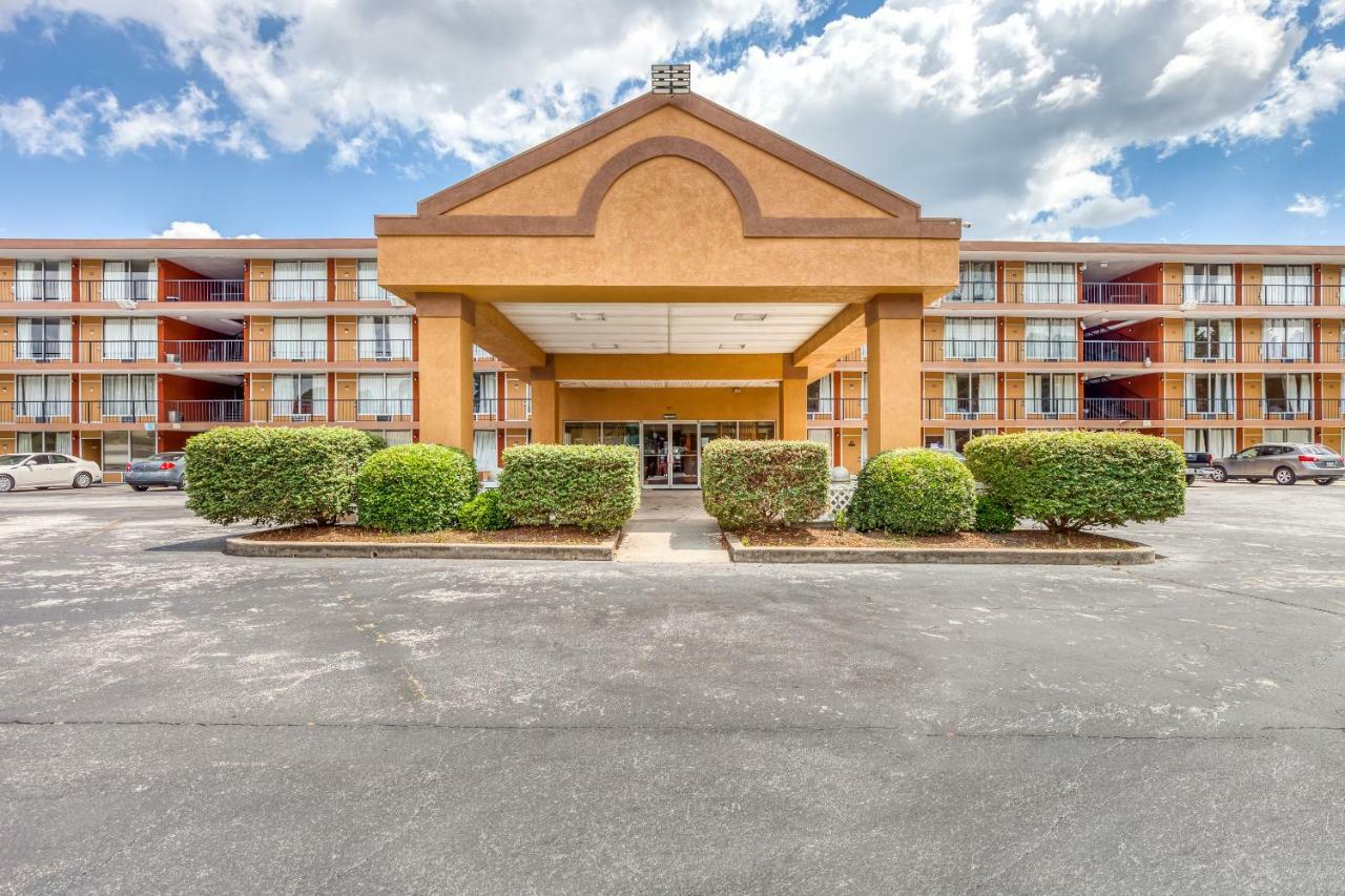 Budgetel Inn & Suites Forest Park Esterno foto
